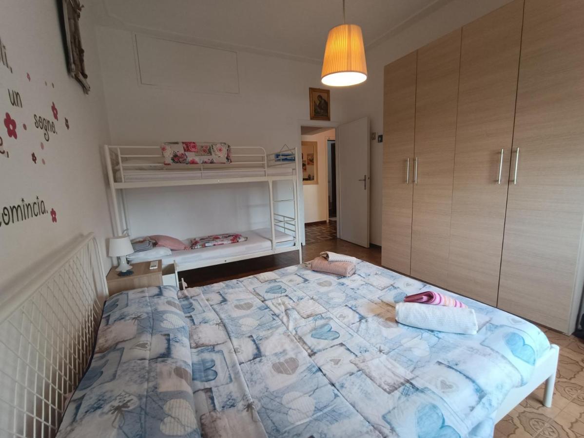 Le Palme 98 "Casa Vacanze" Λίντο ντι Καμαϊόρε Εξωτερικό φωτογραφία
