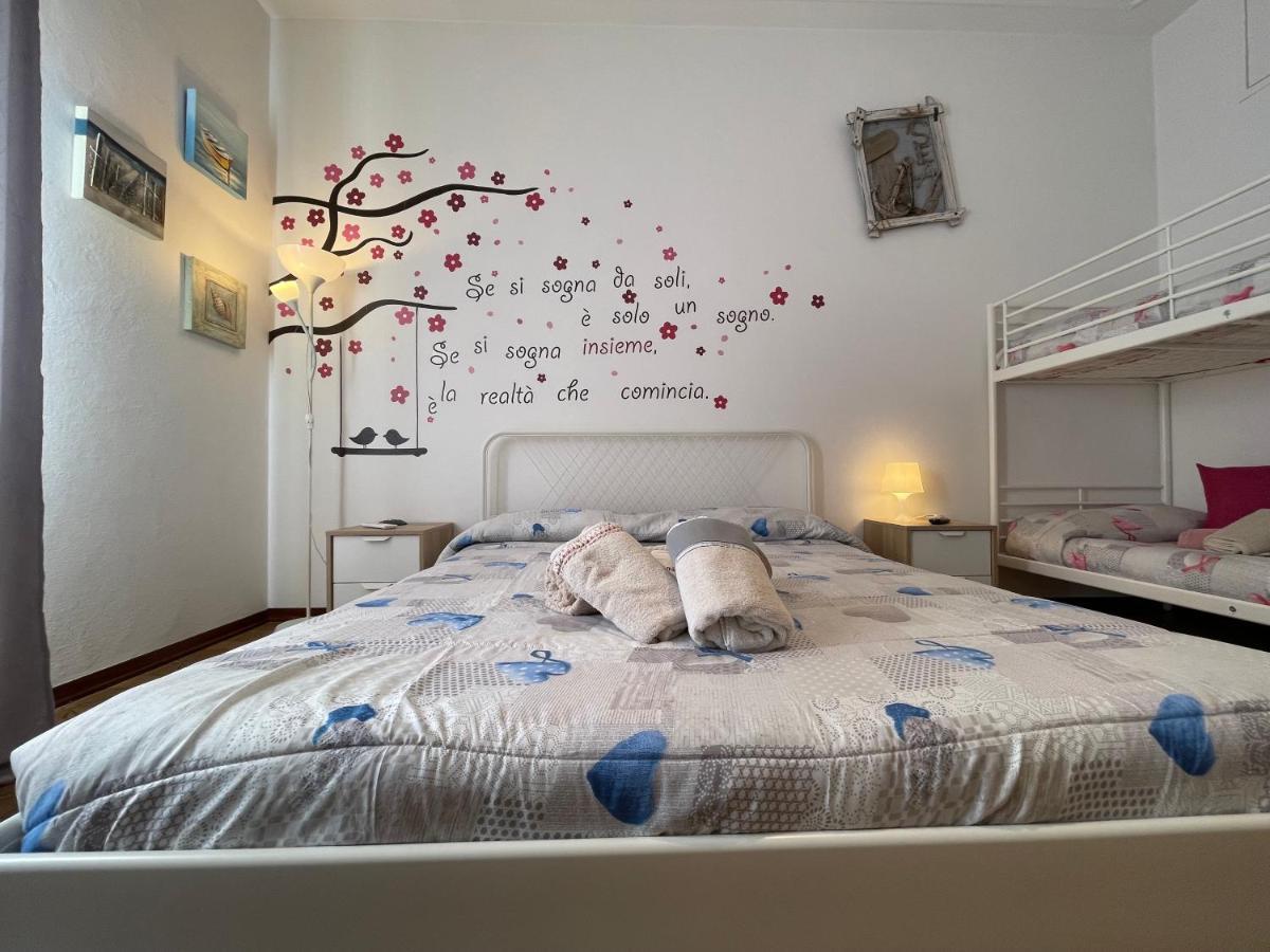 Le Palme 98 "Casa Vacanze" Λίντο ντι Καμαϊόρε Εξωτερικό φωτογραφία