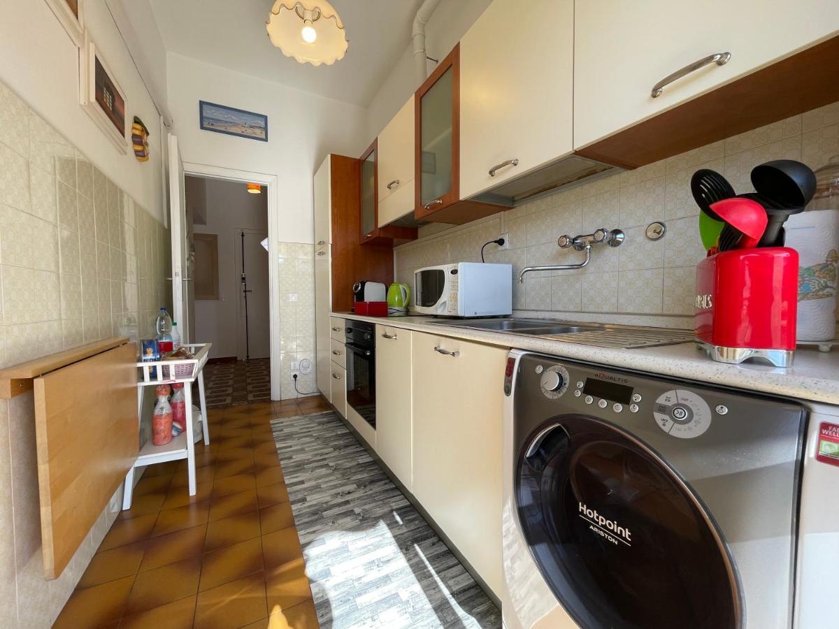 Le Palme 98 "Casa Vacanze" Λίντο ντι Καμαϊόρε Εξωτερικό φωτογραφία